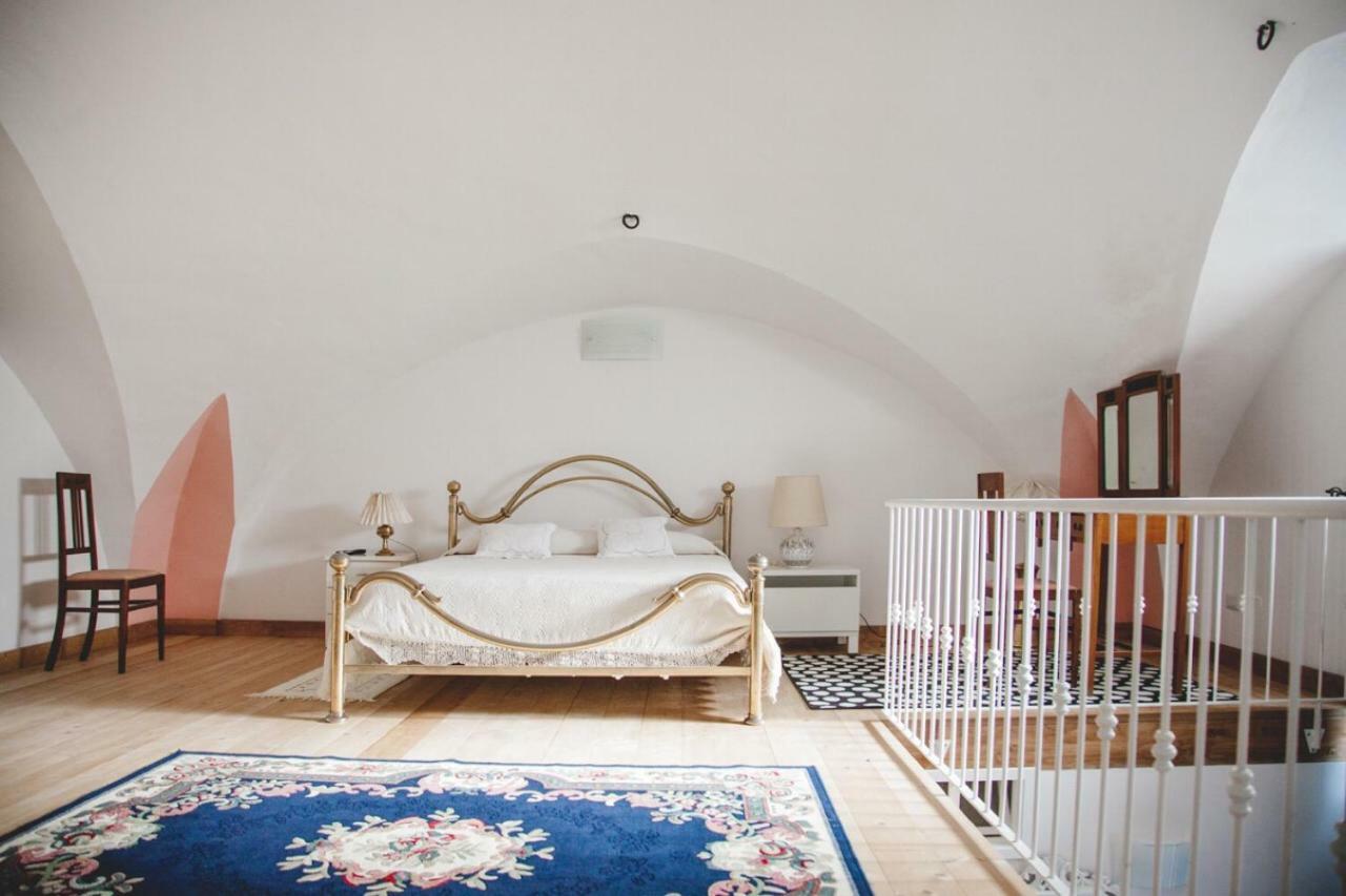 La Casa Dei Nonni Lägenhet Irsina Exteriör bild